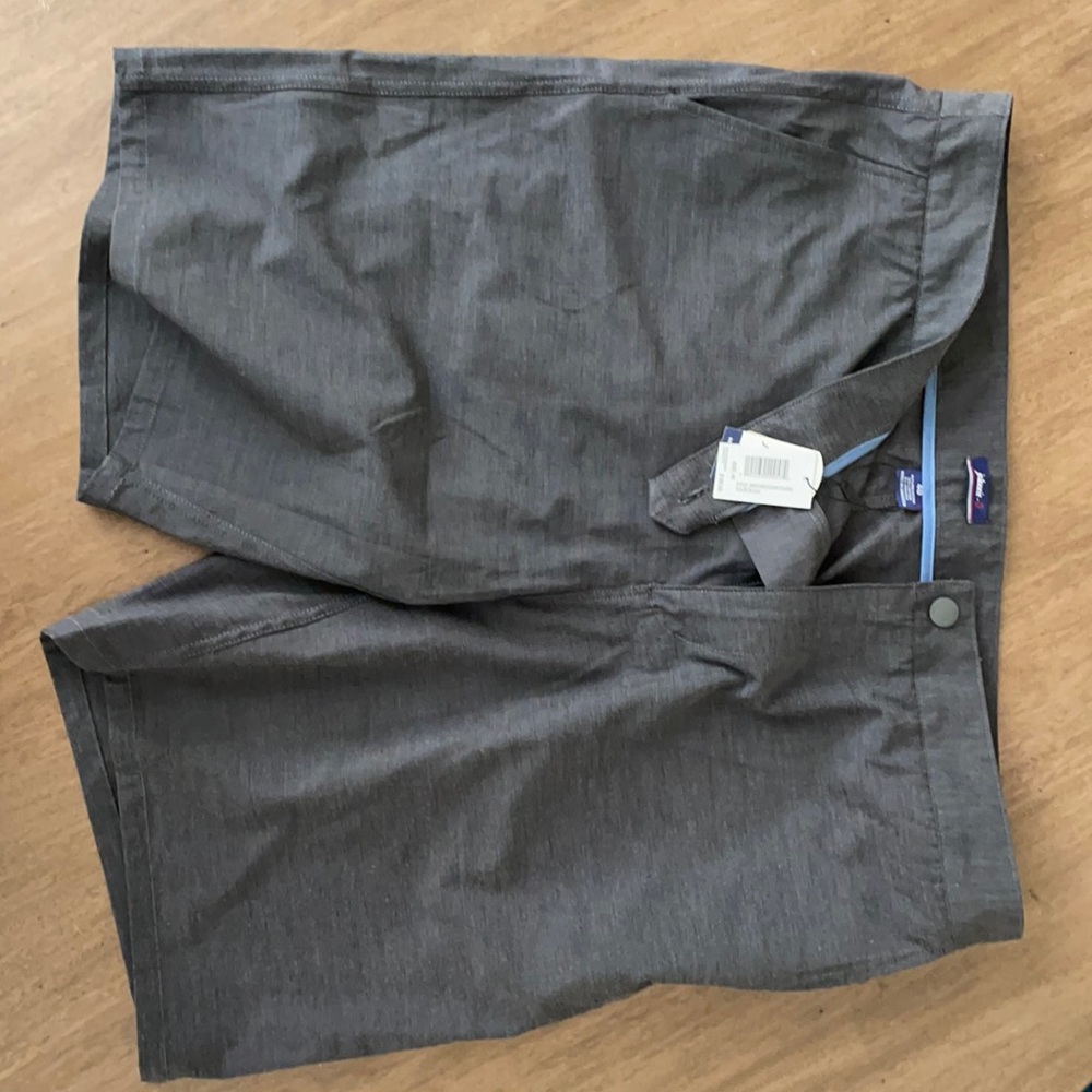 Johnnie o golf shorts brand new
